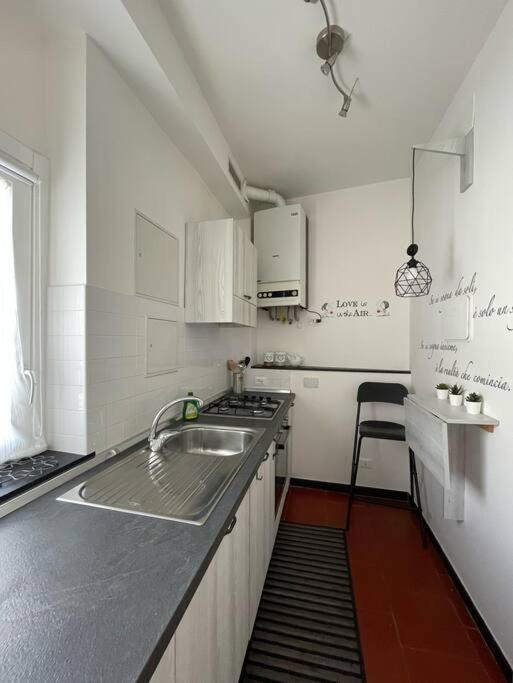 Ferienwohnung La Casa Del Mare Savona Exterior foto