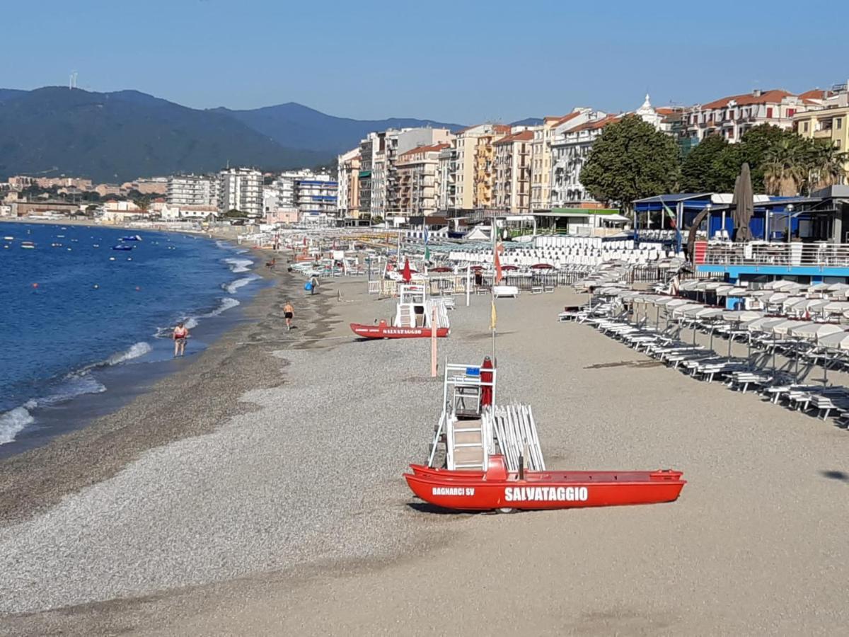 Ferienwohnung La Casa Del Mare Savona Exterior foto
