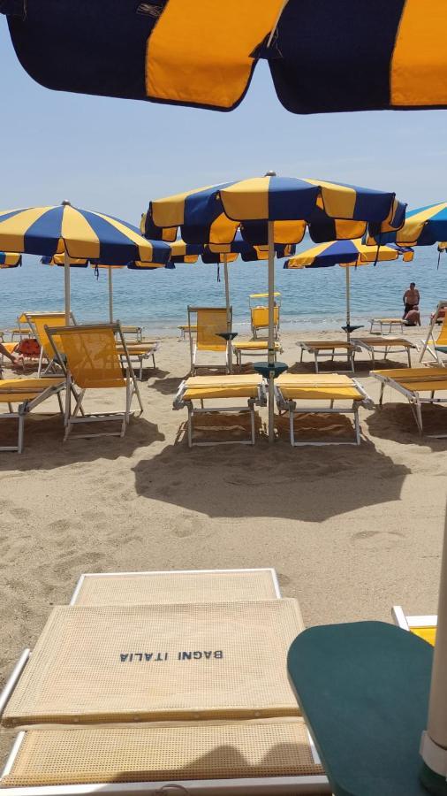 Ferienwohnung La Casa Del Mare Savona Exterior foto